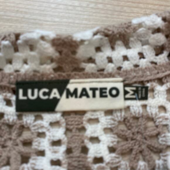 Luca Mateo Mens Granny Square Crochet Knit Shirt Size M Tan White Coastal NWT - Picture 5 of 9